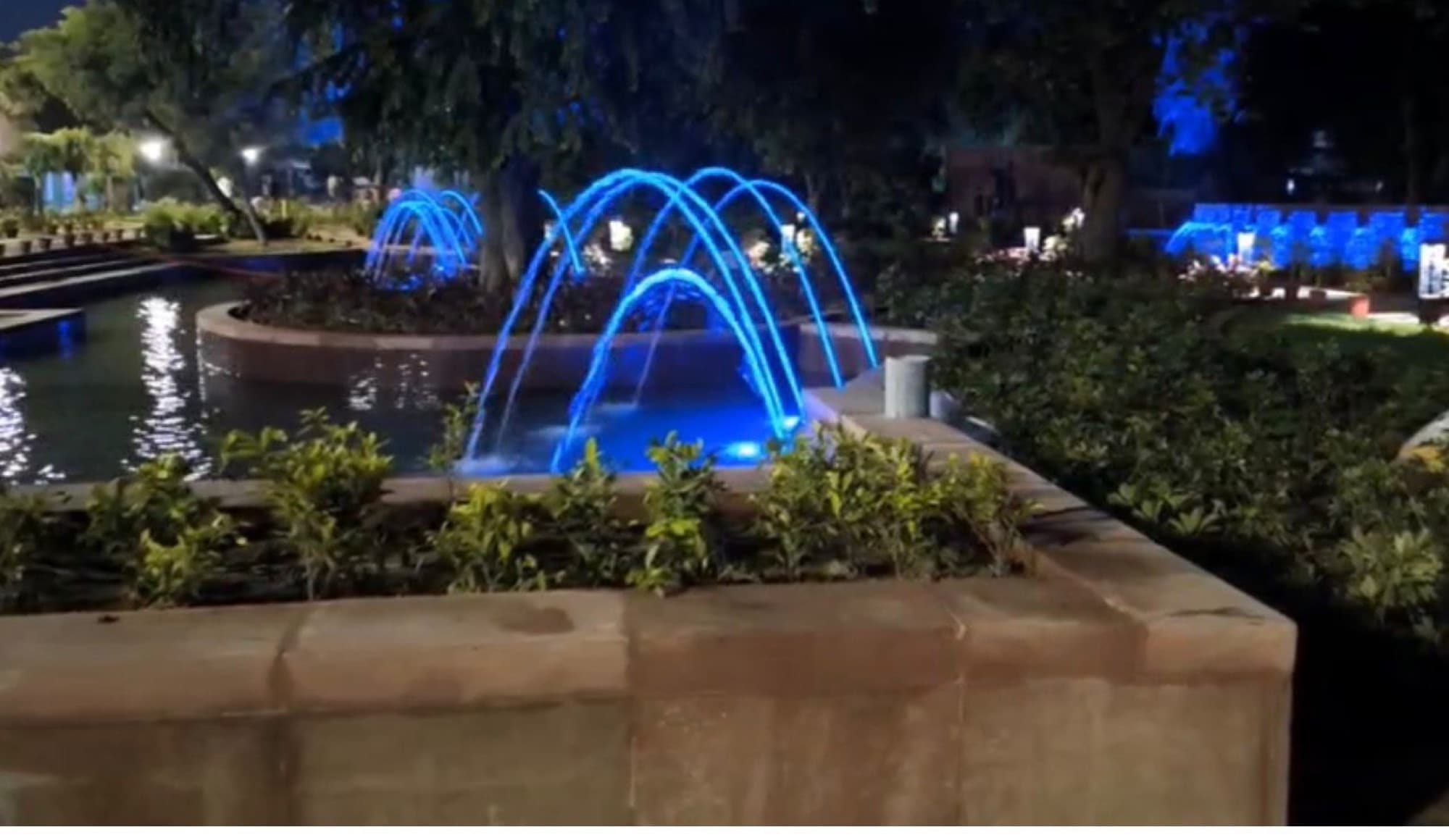 A musical fountain in full play