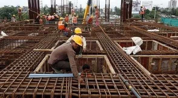 Reinforcement work ahead of a slab pour